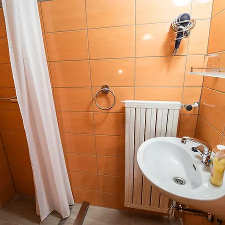 Konukevi Farm Zagar 2*